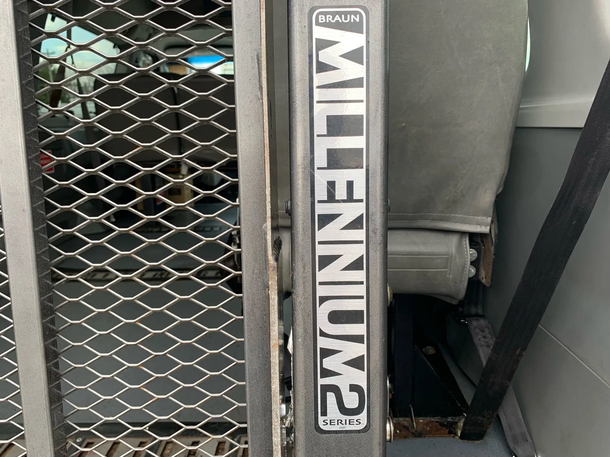 Used 2007 Ford E-350 and Econoline 350 XL image 42