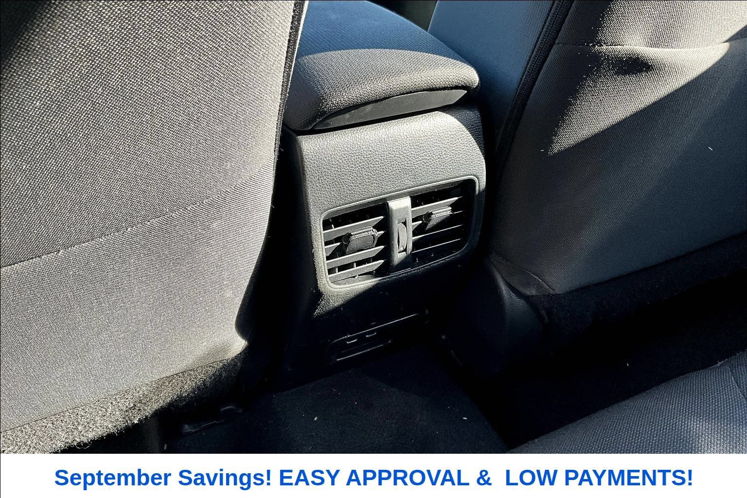 Used 2023 Toyota Corolla Cross LE AWD/4WD image 9