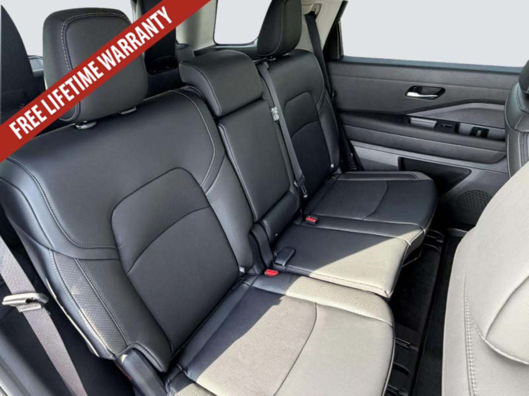 New 2026 Nissan Pathfinder SL FWD image 23