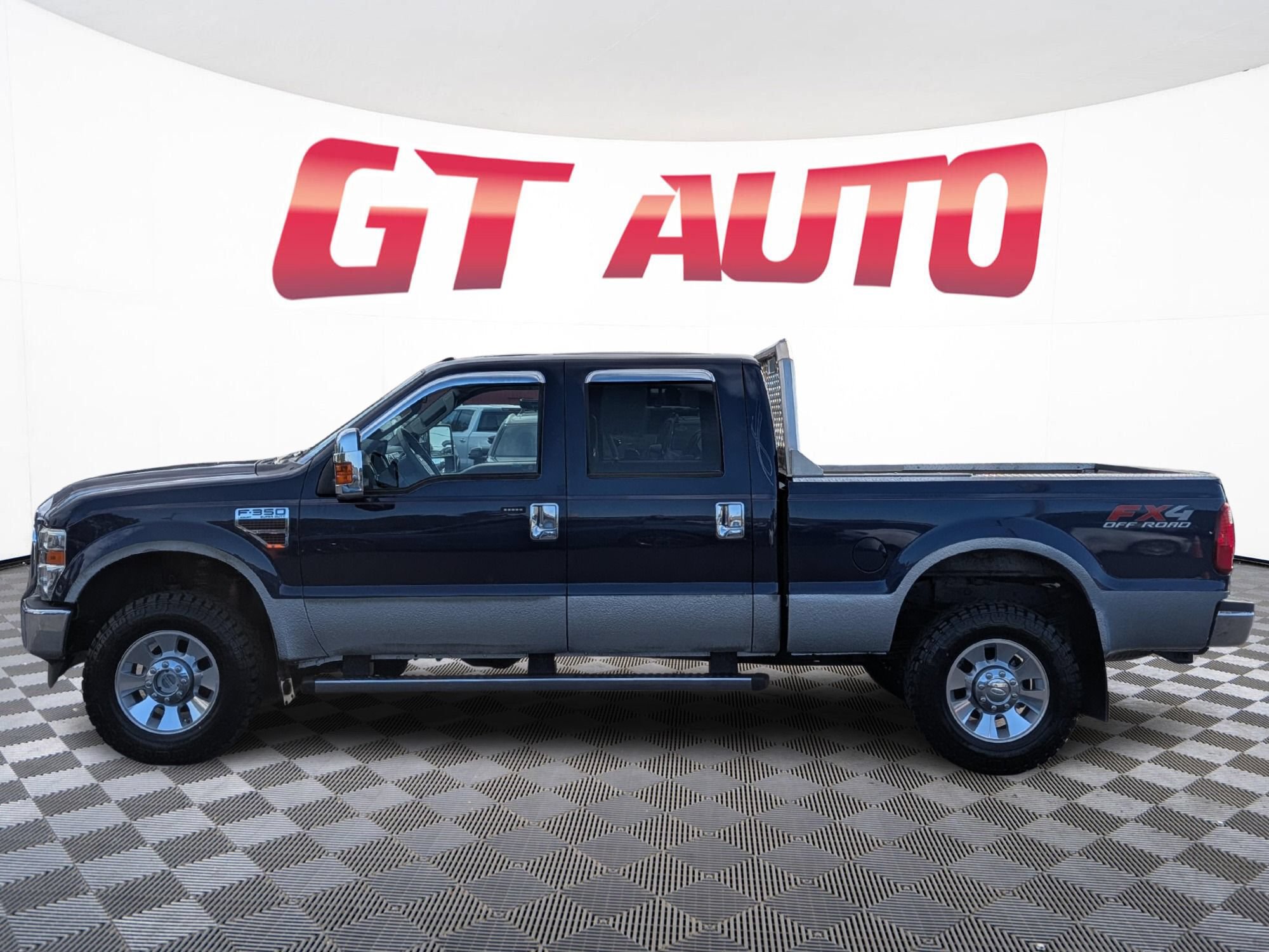 Used 2010 Ford F350 Lariat AWD/4WD image 3