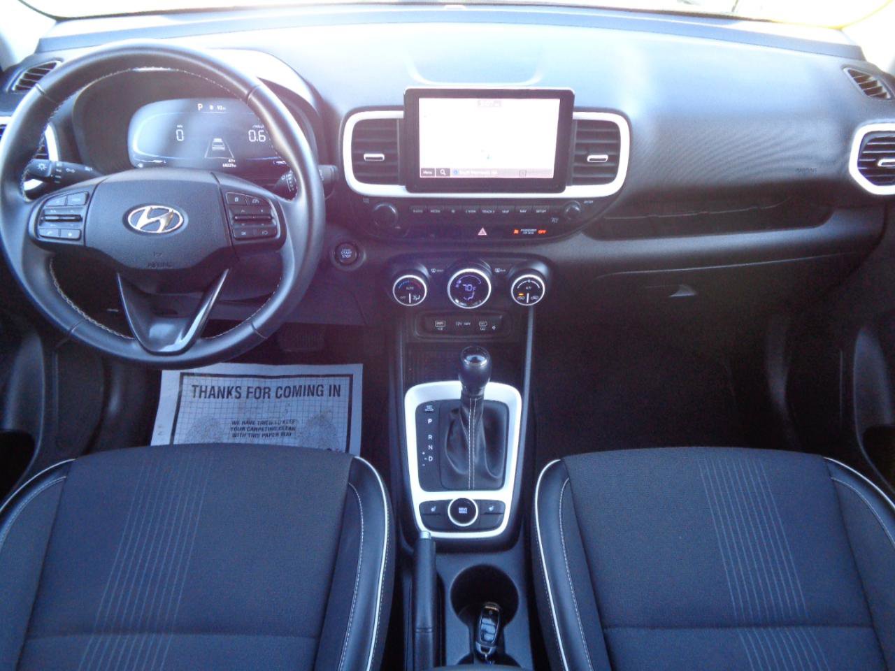 Used 2023 Hyundai Venue Limited image 27