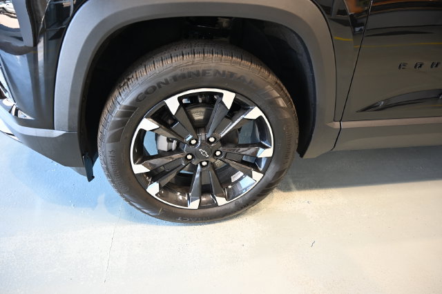 New 2027 Chevrolet Equinox RS w/ LPO, Floor Liner Package FWD image 29
