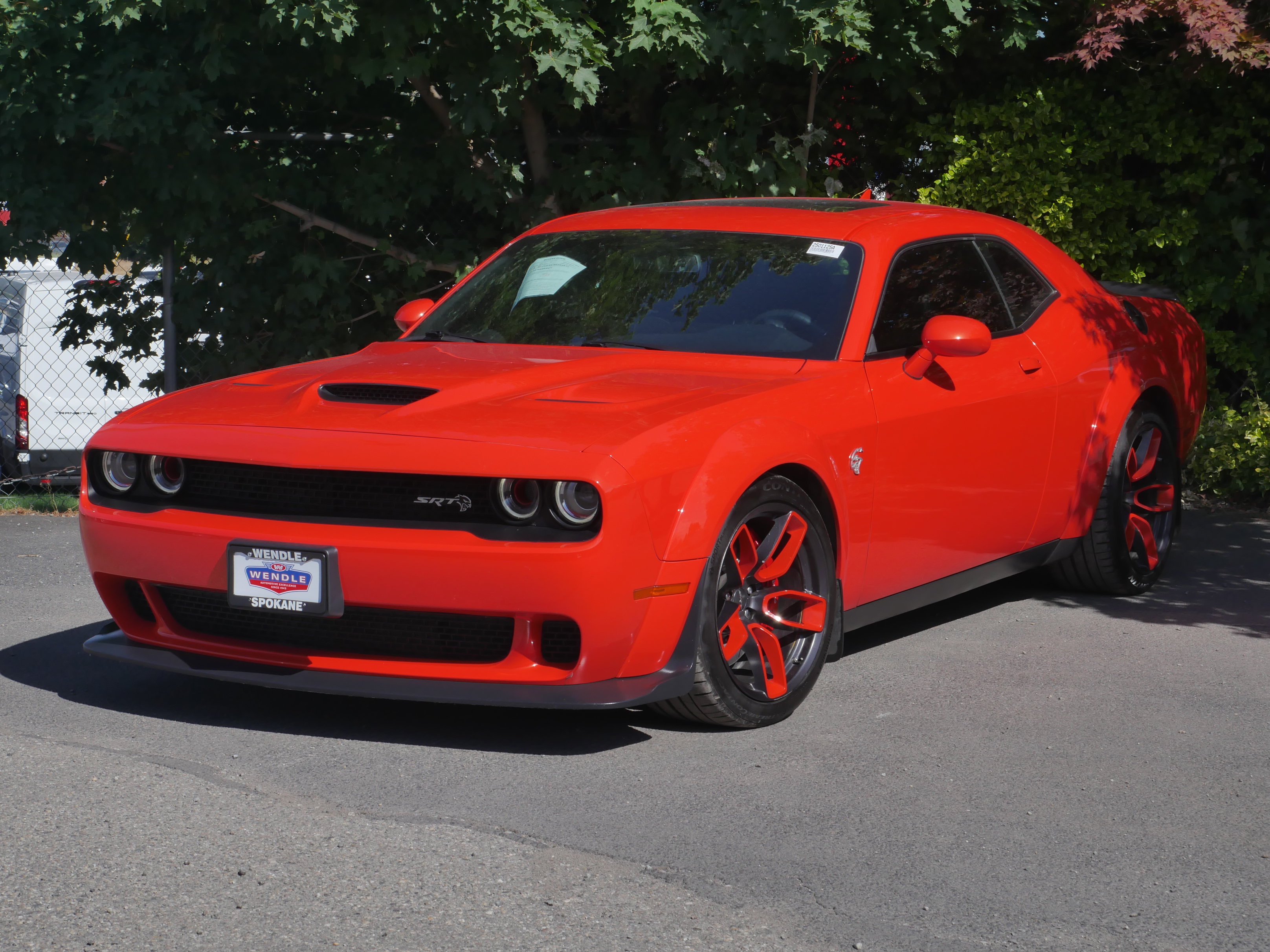 Used 2018 Dodge Challenger SRT Hellcat RWD image 2