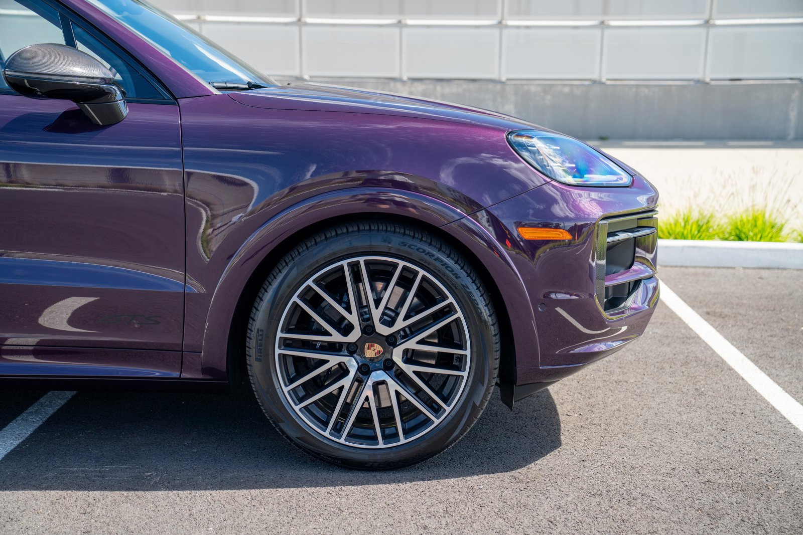 Certified 2025 Porsche Cayenne GTS AWD/4WD image 9