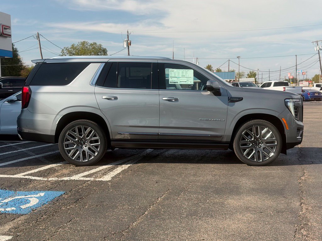 New 2027 GMC Yukon Denali Ultimate AWD/4WD image 4