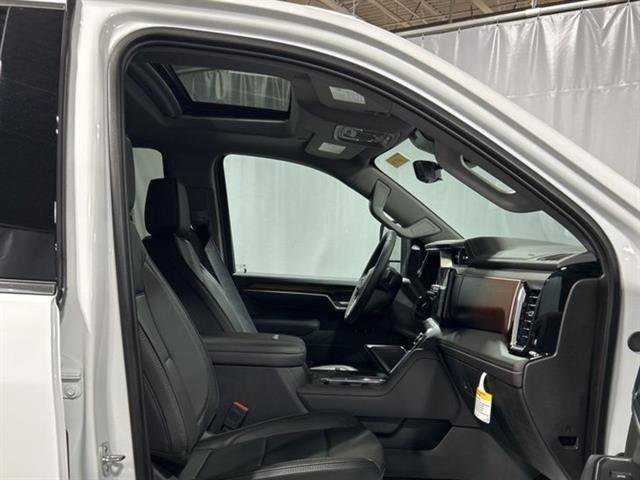 New 2025 GMC Sierra 2500 Denali w/ Denali Reserve Package image 11