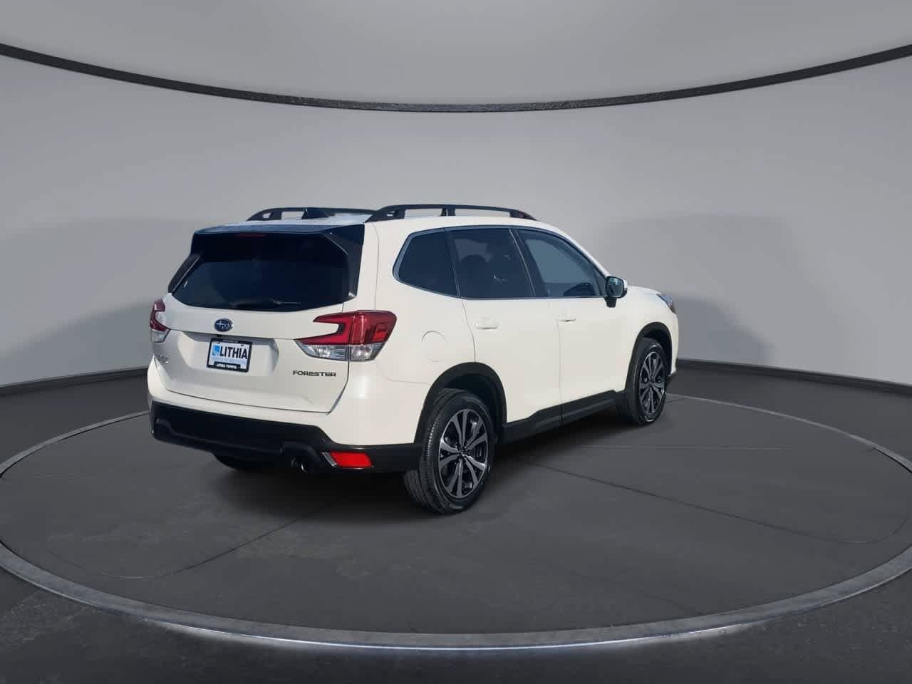 Used 2024 Subaru Forester Limited AWD/4WD image 9