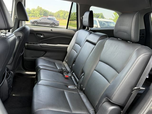 Used 2019 Honda Pilot Touring image 19