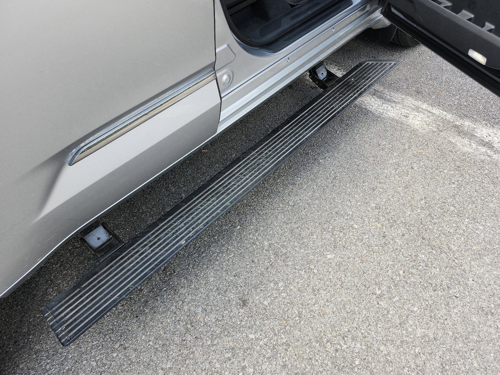 Used 2025 Toyota Sequoia Platinum image 9