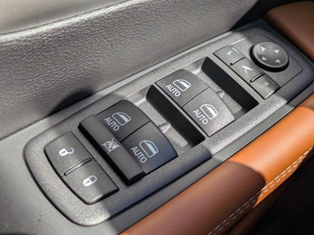 New 2026 Chrysler Pacifica Pinnacle FWD image 20