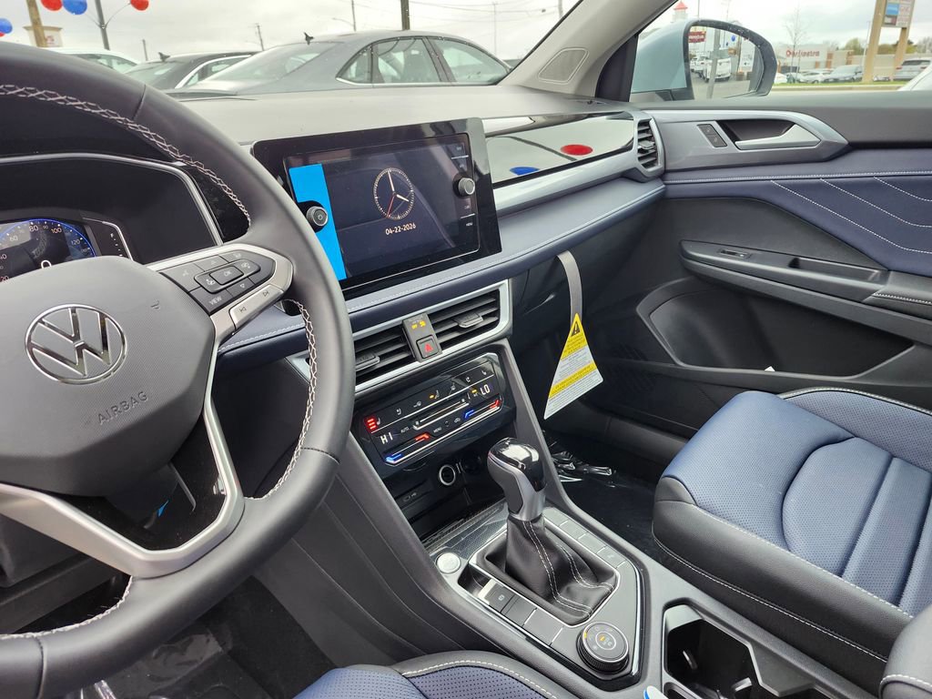 New 2026 Volkswagen Taos SEL AWD/4WD image 5