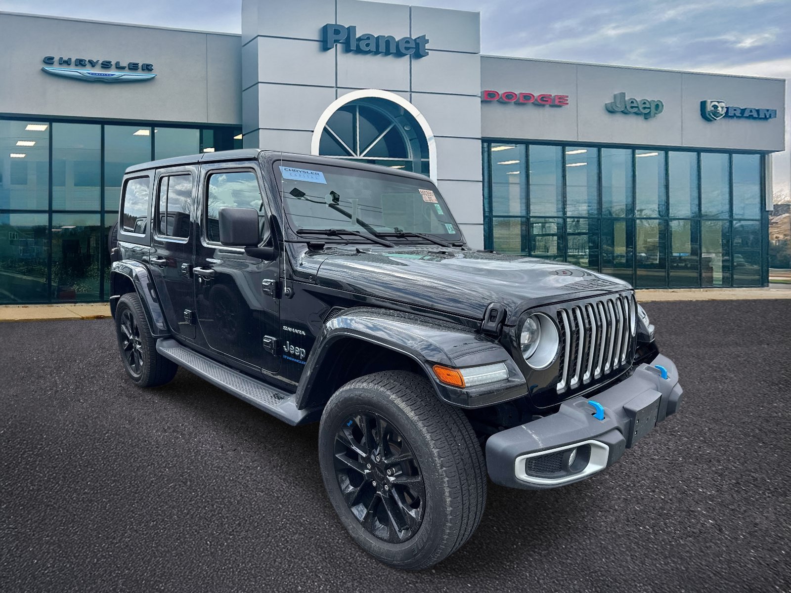 Used 2023 Jeep Wrangler Unlimited Sahara w/ Cold Weather Group