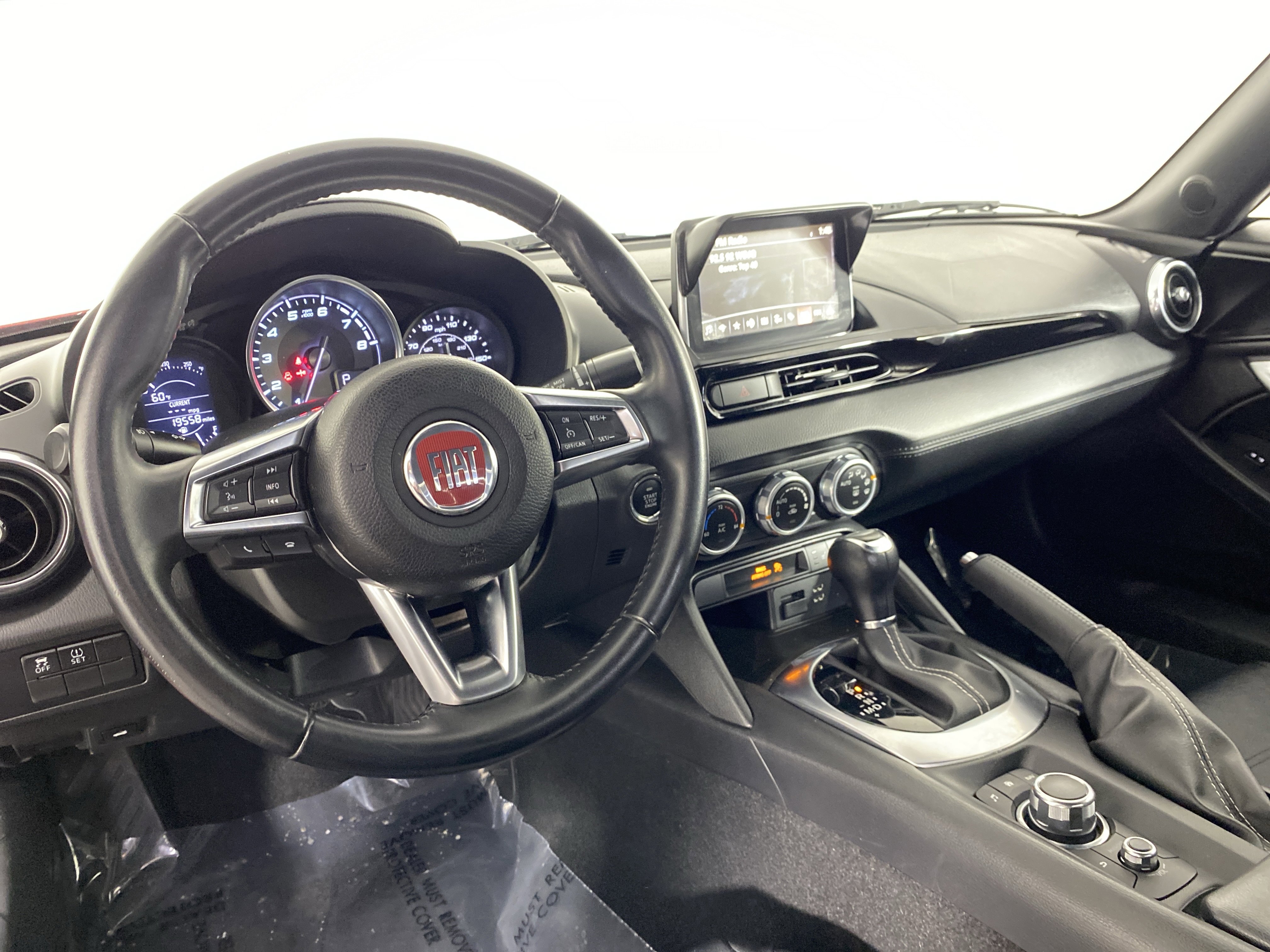 Used 2017 FIAT 124 Spider Lusso image 38