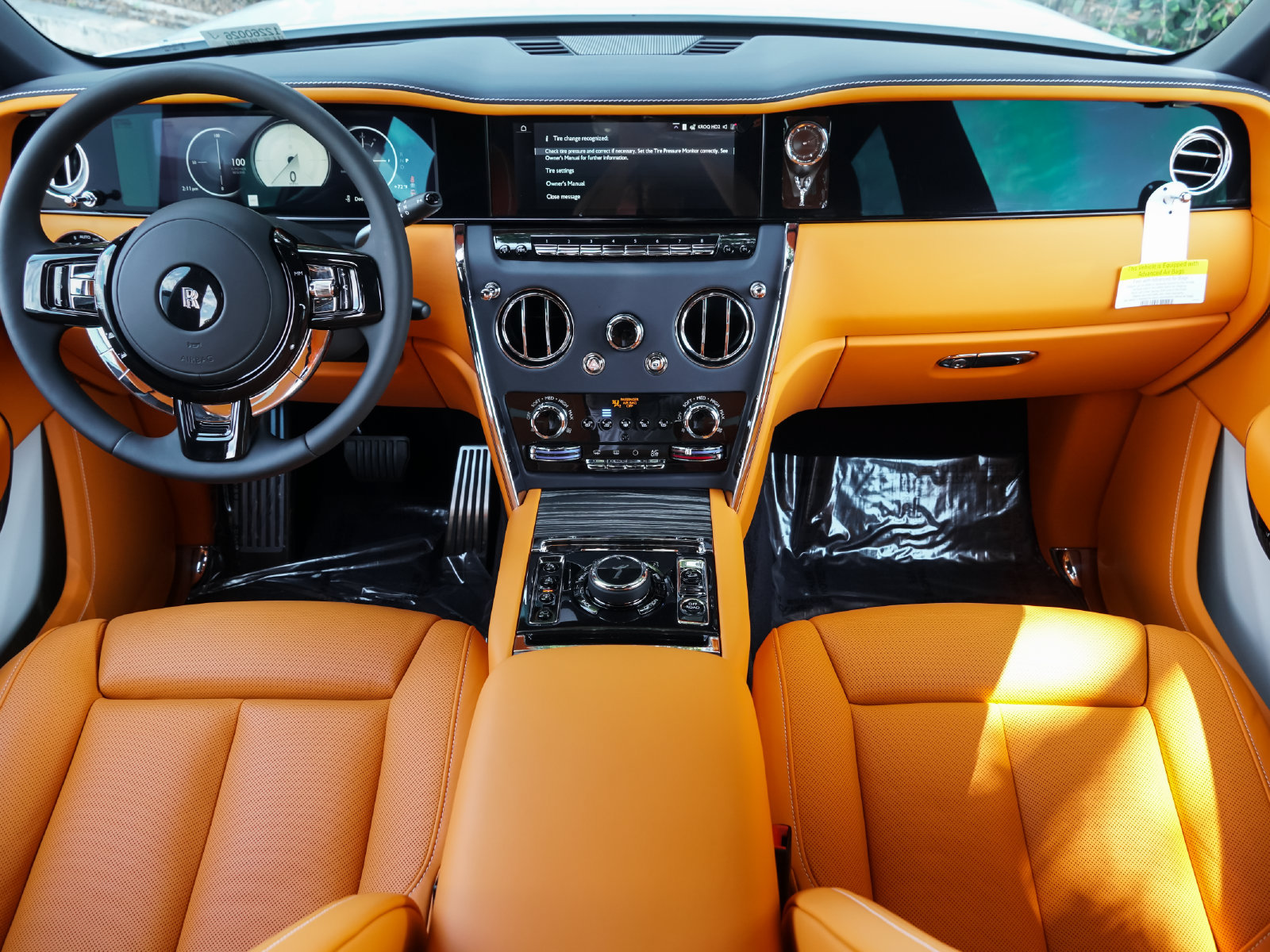 New 2026 Rolls-Royce Cullinan w/ Cullinan Package AWD/4WD image 12