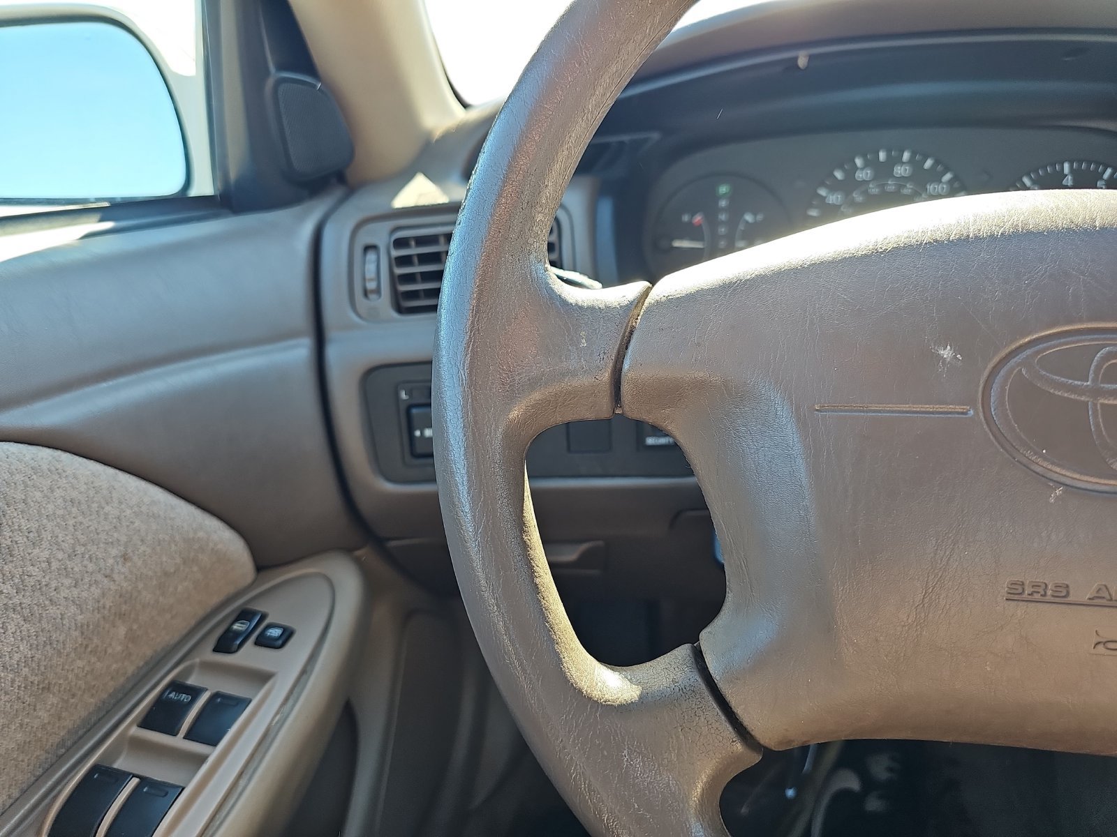 Used 2000 Toyota Camry LE FWD image 17