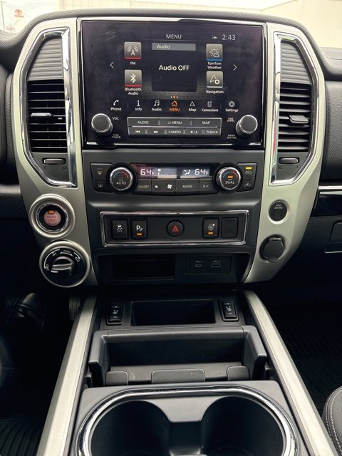 Used 2021 Nissan Titan SV w/ SV Convenience Package image 9