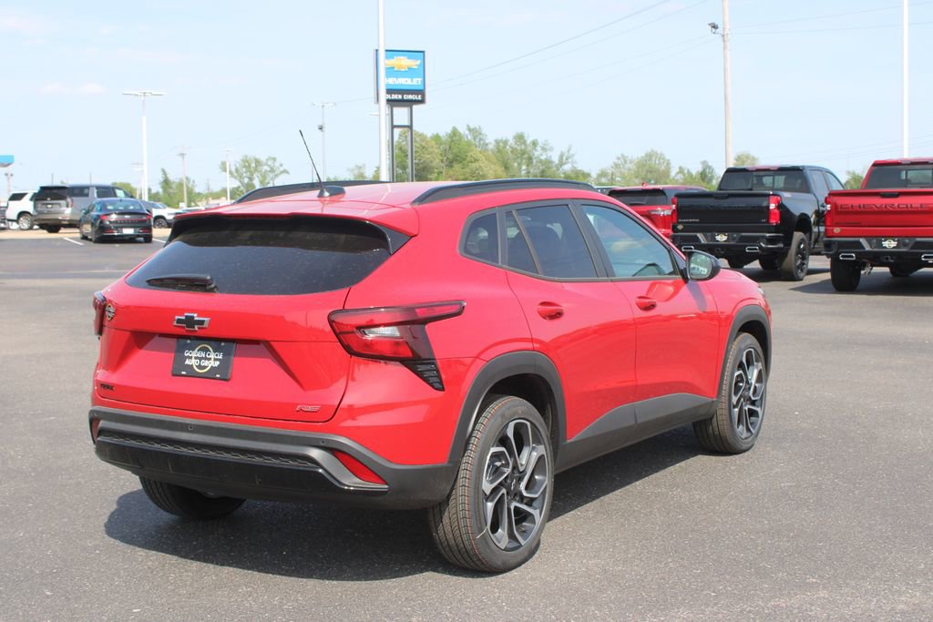 New 2026 Chevrolet Trax RS w/ Sunroof Package image 9