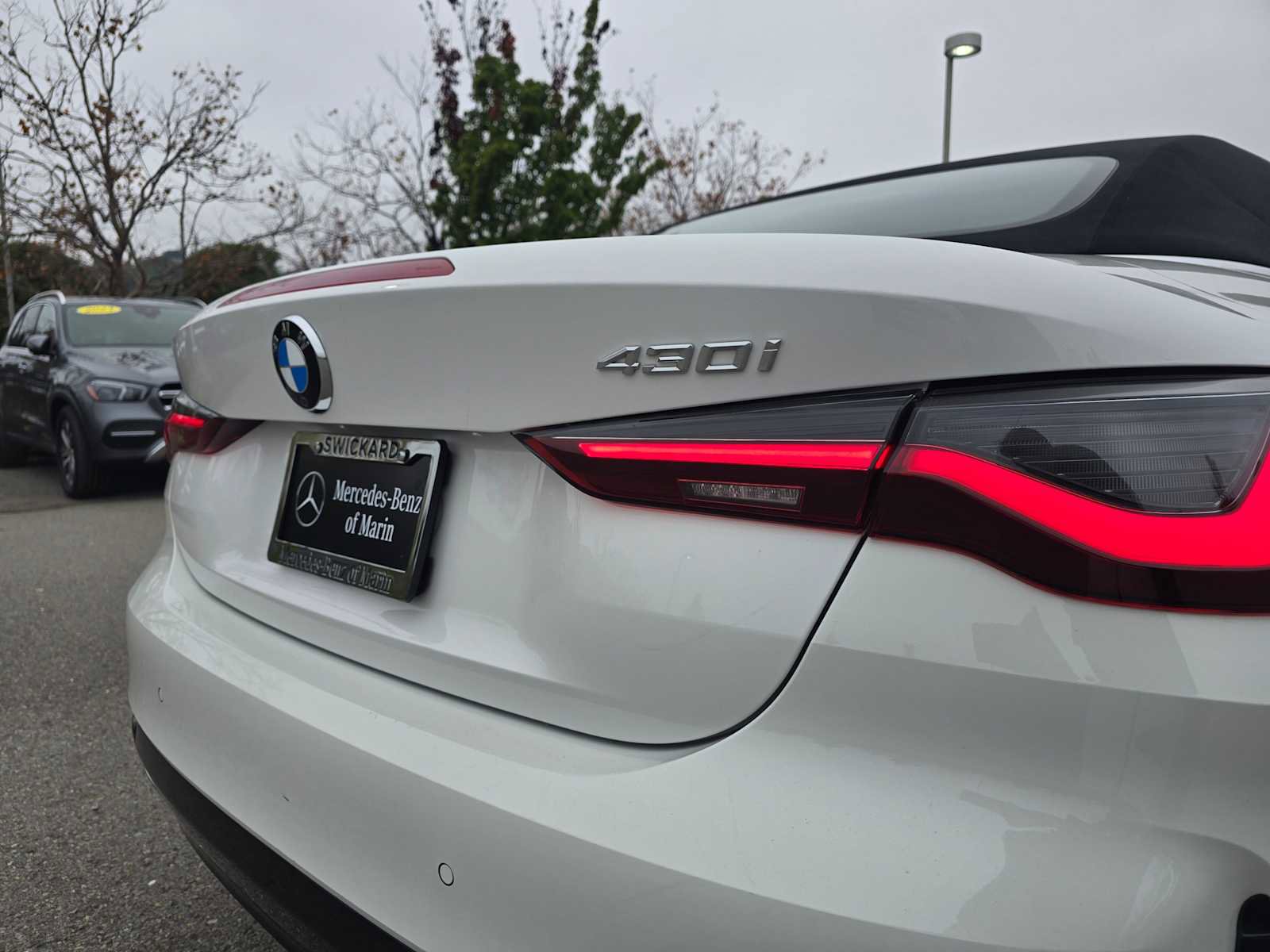 Used 2024 BMW 430i Convertible image 14