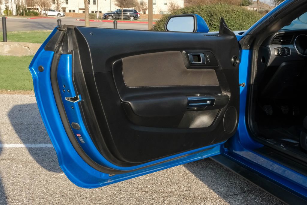 Used 2021 Ford Mustang GT image 40