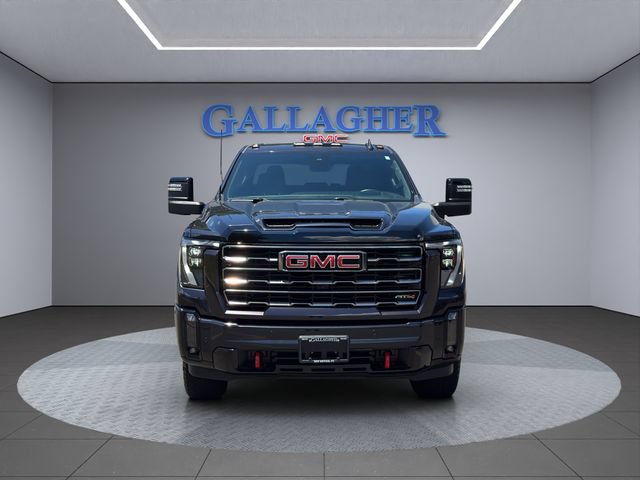 Used 2024 GMC Sierra 3500 AT4 w/ Technology Package AWD/4WD image 12