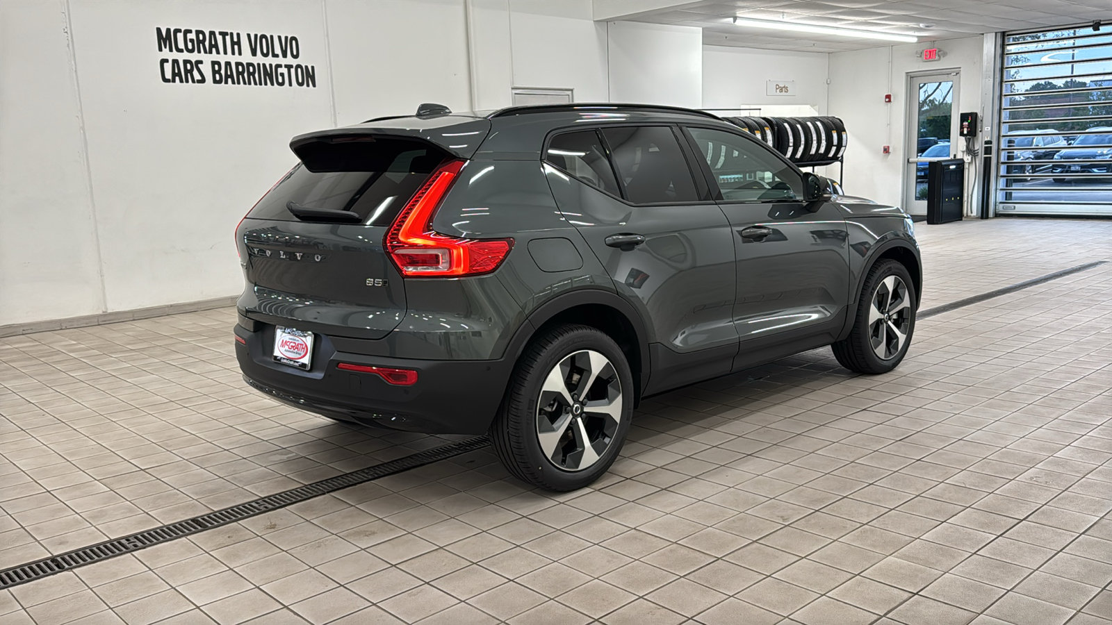 New 2026 Volvo XC40 B5 Plus w/ Protection Package Premier AWD/4WD image 5