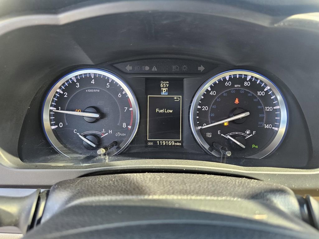 Used 2016 Toyota Highlander Limited image 14