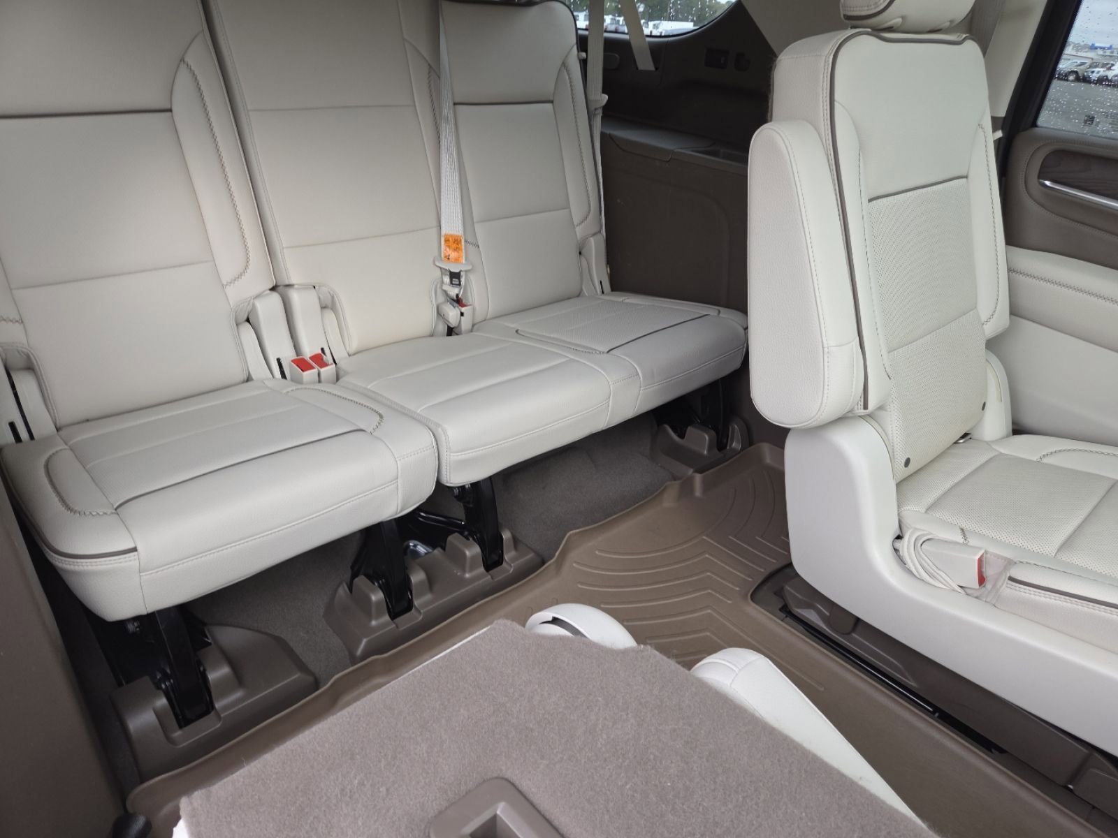 Used 2022 GMC Yukon XL Denali image 27