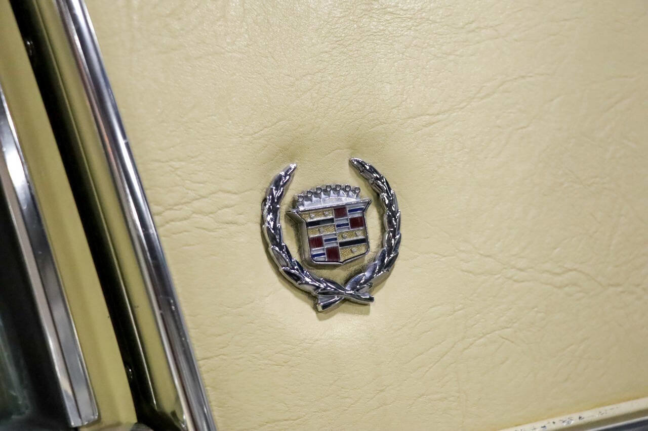 Used 1986 Cadillac Brougham Brougham image 22