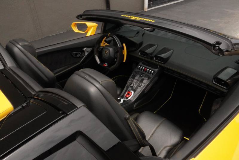Used 2016 Lamborghini Huracan LP 610-4 AWD/4WD image 37
