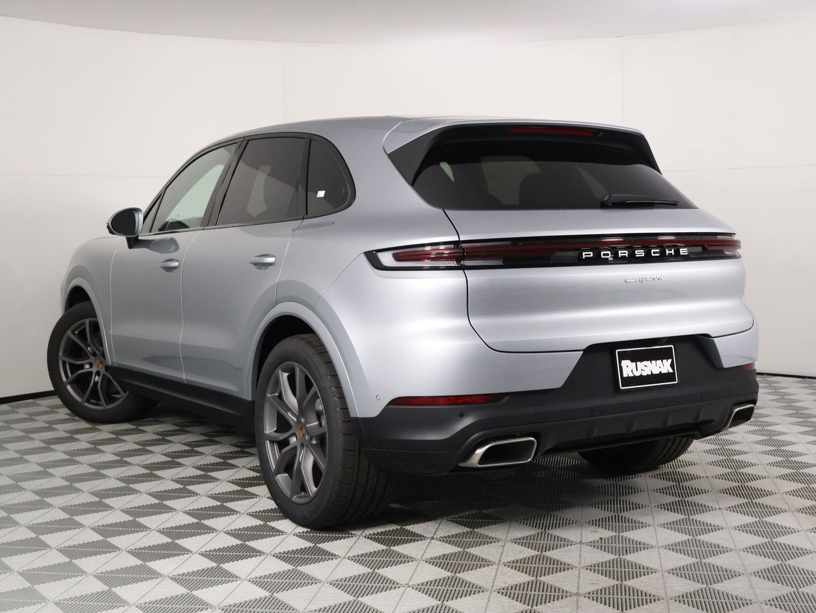 New 2026 Porsche Cayenne AWD/4WD image 3