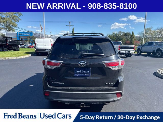 Used 2016 Toyota Highlander XLE AWD/4WD image 7