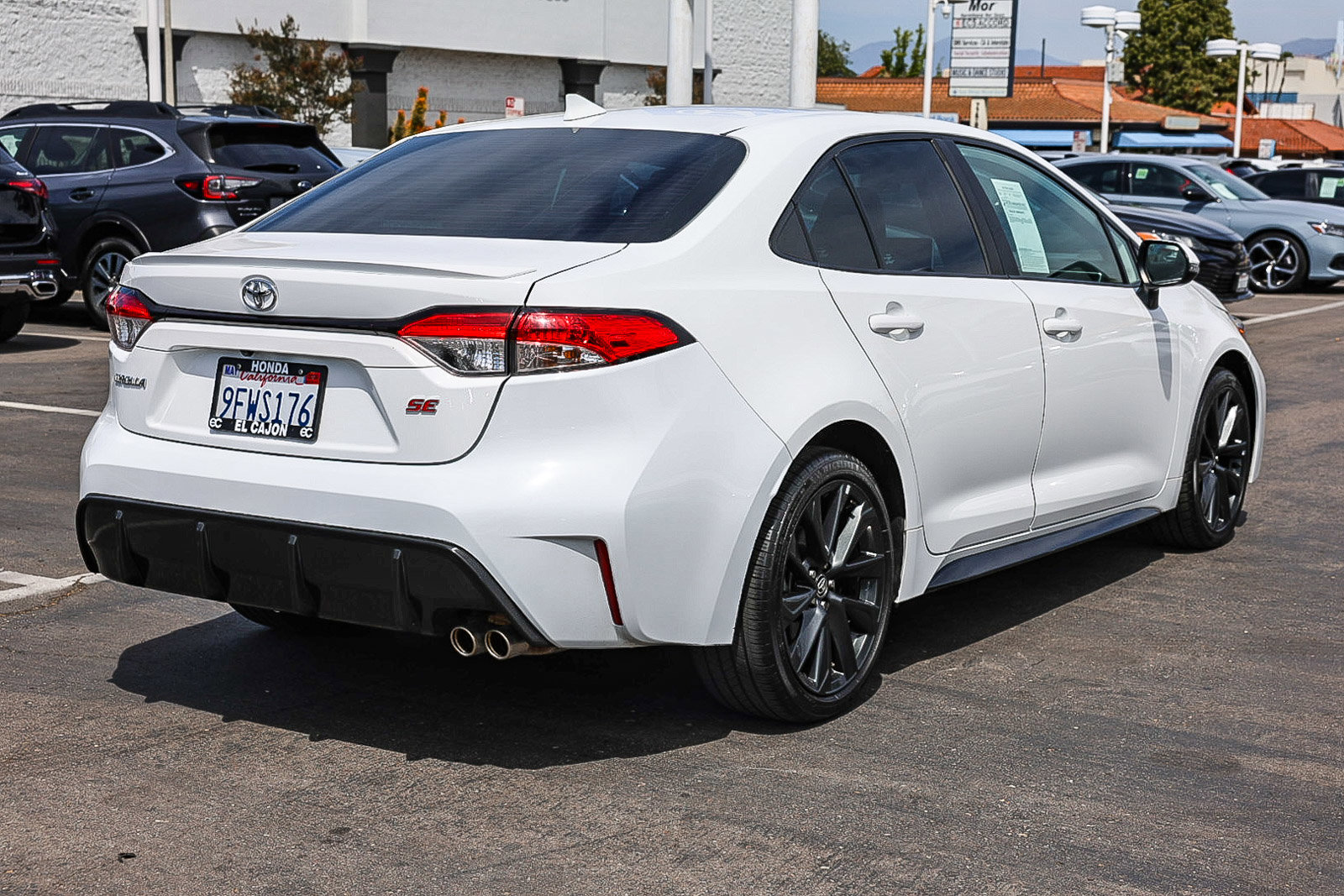 Used 2023 Toyota Corolla SE w/ SE Premium Package FWD image 25