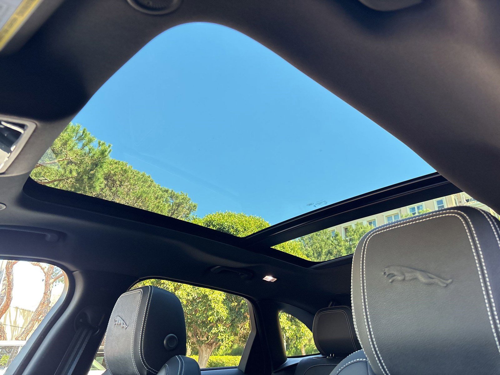 Used 2026 Jaguar F-PACE R-Dynamic S image 15