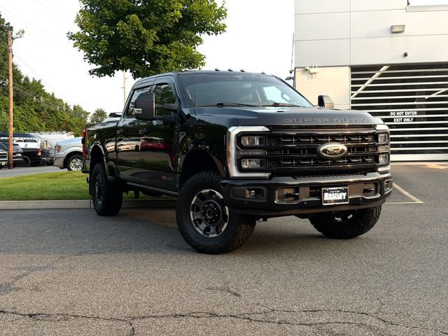 Used 2024 Ford F350 Lariat w/ Lariat Ultimate Package AWD/4WD image 1