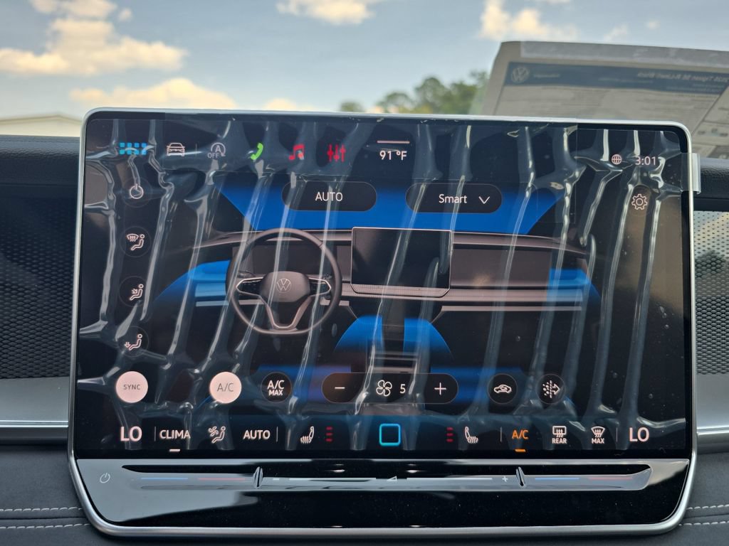 New 2026 Volkswagen Tiguan SE R-Line AWD/4WD image 17