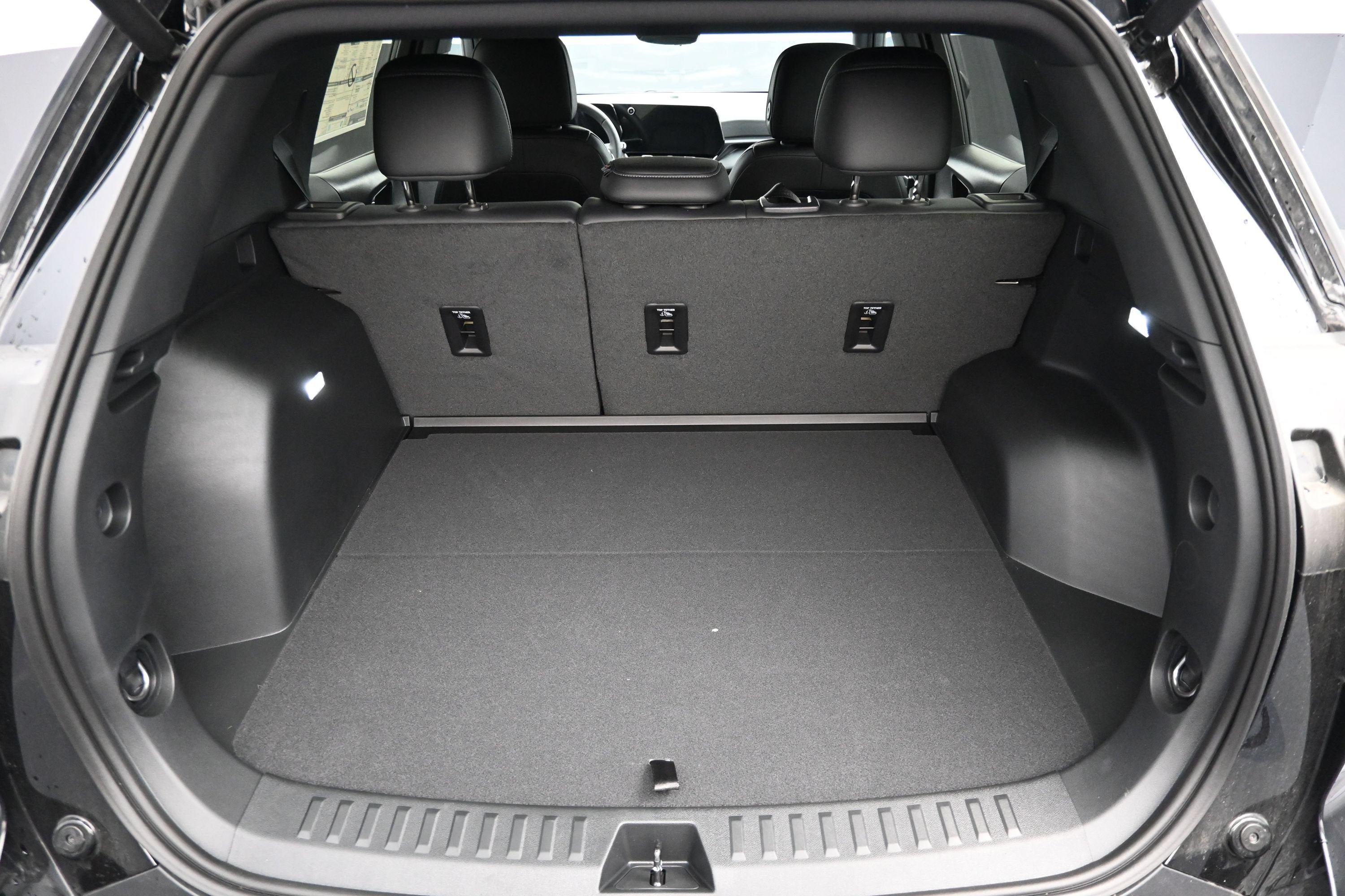 New 2027 Chevrolet Equinox LT w/ Convenience Package II FWD image 31