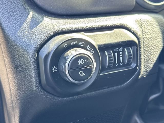 Used 2022 Jeep Gladiator Mojave w/ Trailer Tow Package image 25