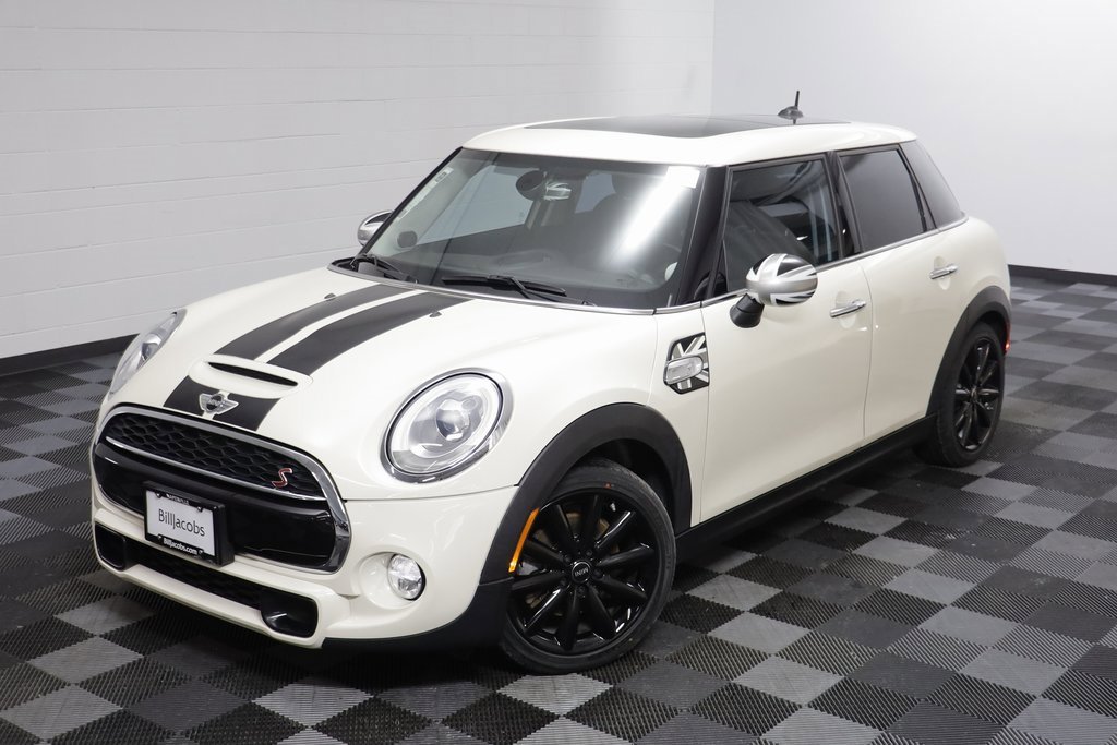 Used 2015 MINI Cooper S image 2