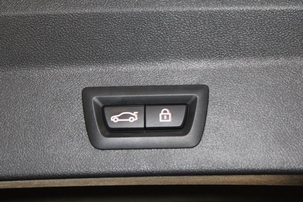 Used 2023 BMW X3 xDrive30i w/ Premium Package image 51