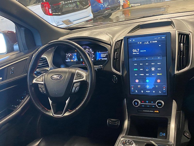 Used 2022 Ford Edge ST-Line w/ Class II Trailer Tow Package AWD/4WD image 18