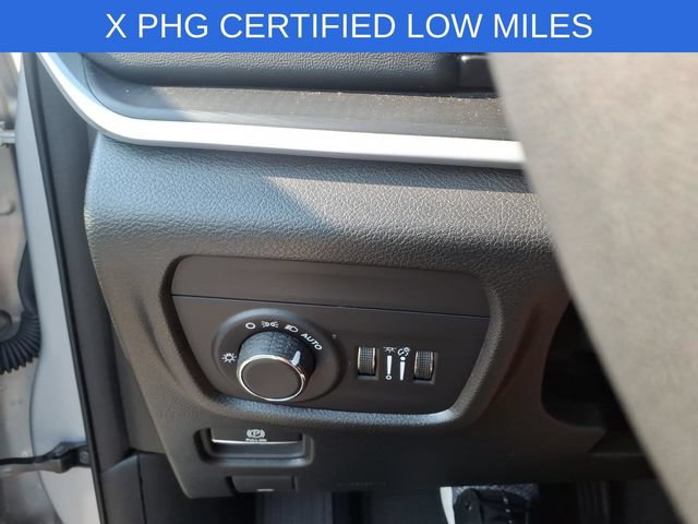 Used 2023 Jeep Grand Cherokee Altitude AWD/4WD image 20
