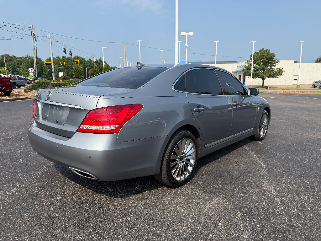 Used 2014 Hyundai Equus Signature RWD image 7