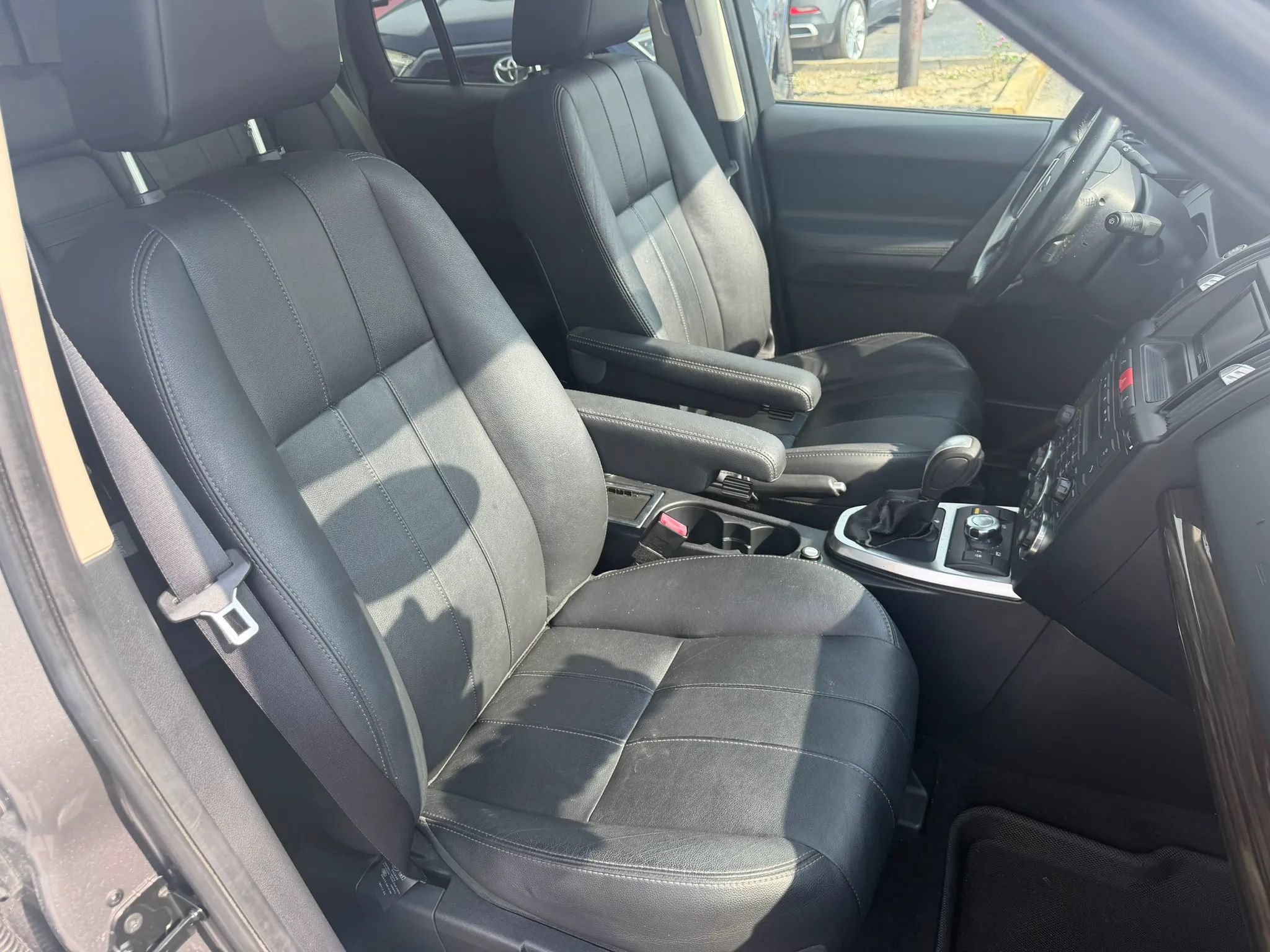 Used 2011 Land Rover LR2 HSE AWD/4WD image 11