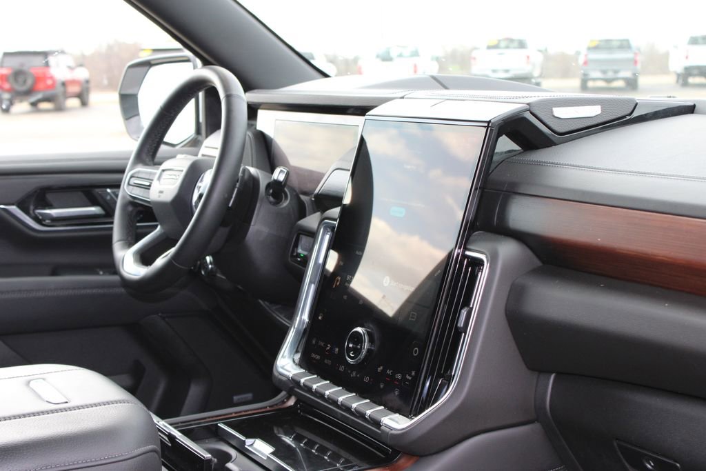 Used 2025 GMC Yukon Denali image 34