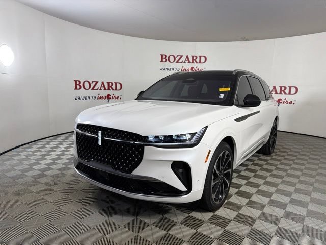 Used 2024 Lincoln Nautilus Black Label AWD/4WD image 4