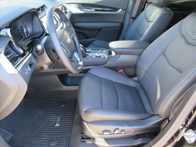 New 2025 Cadillac XT6 Premium Luxury image 15