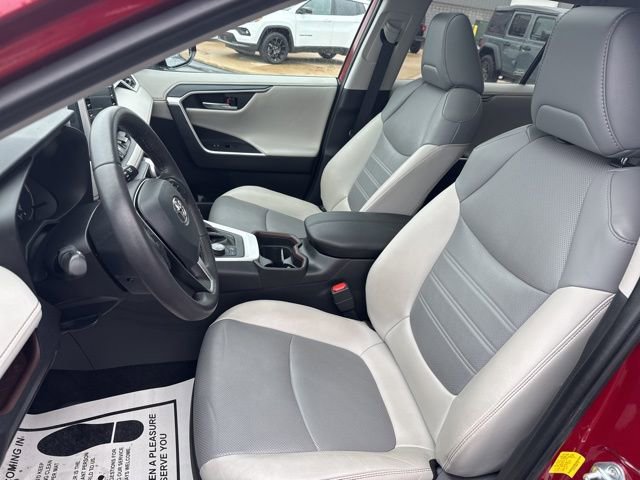 Used 2021 Toyota RAV4 Limited AWD/4WD image 15