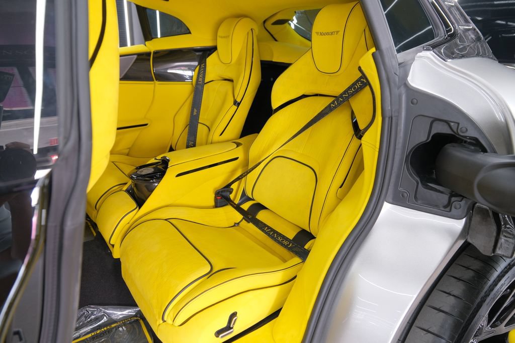 Used 2024 Ferrari Purosangue AWD/4WD image 23