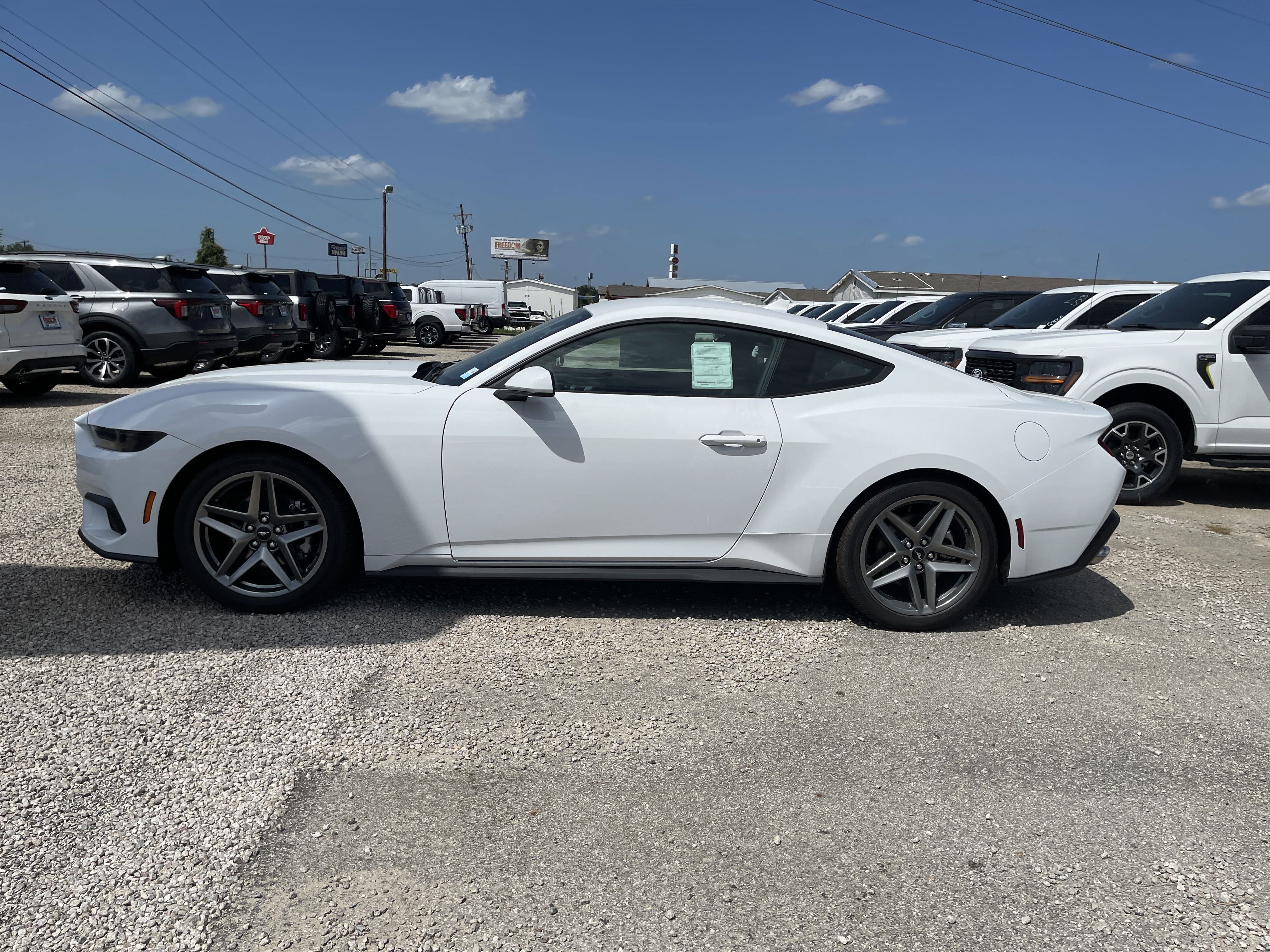 New 2025 Ford Mustang Coupe image 7