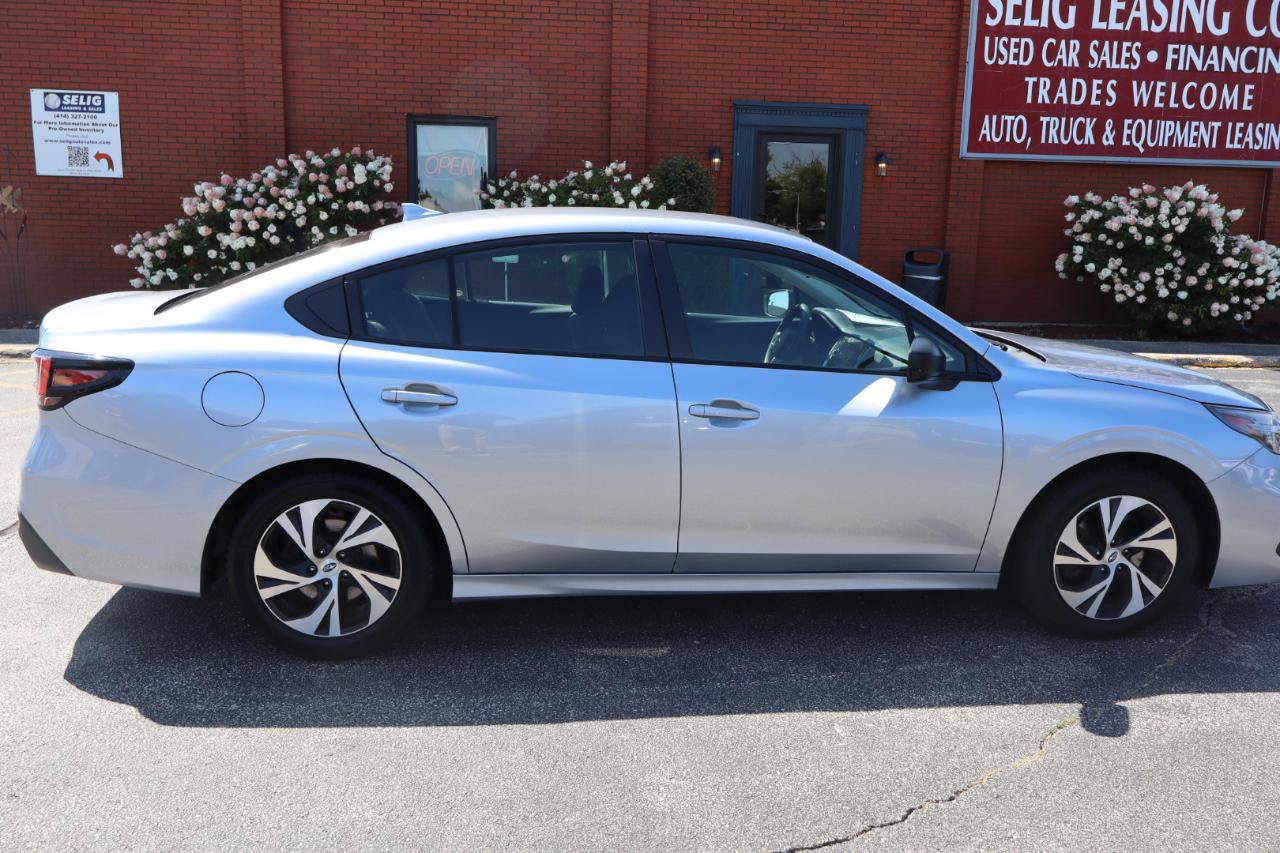 Used 2023 Subaru Legacy AWD/4WD image 2